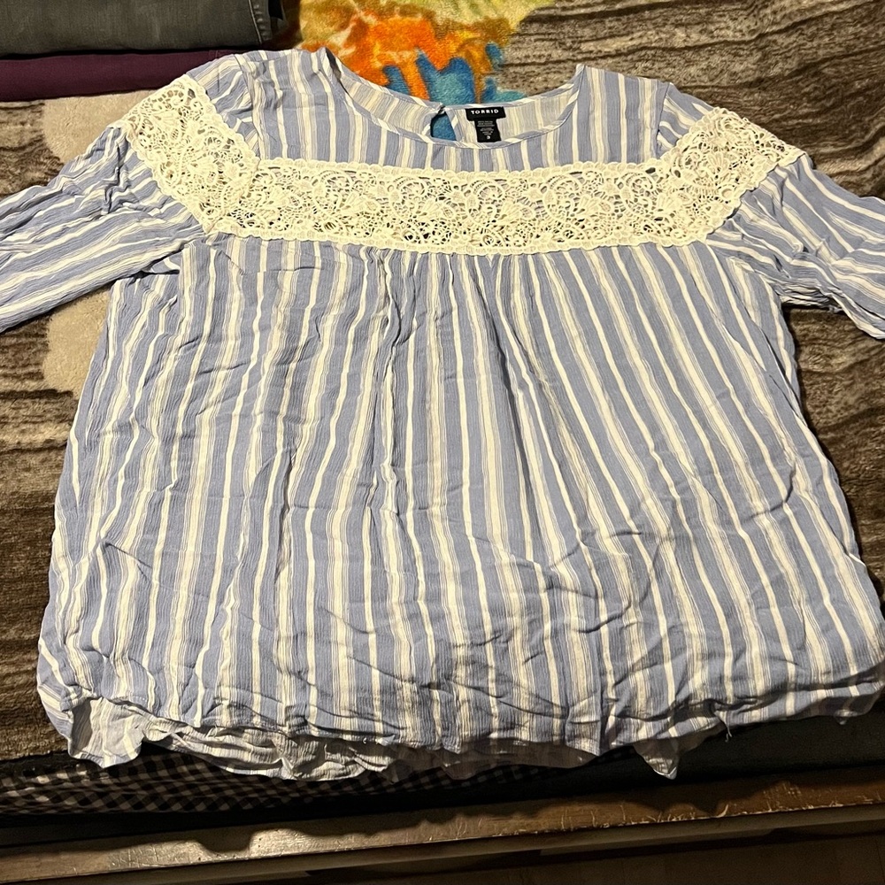 Torrid Blue and White Boxy 3/4 Sleeve Blouse